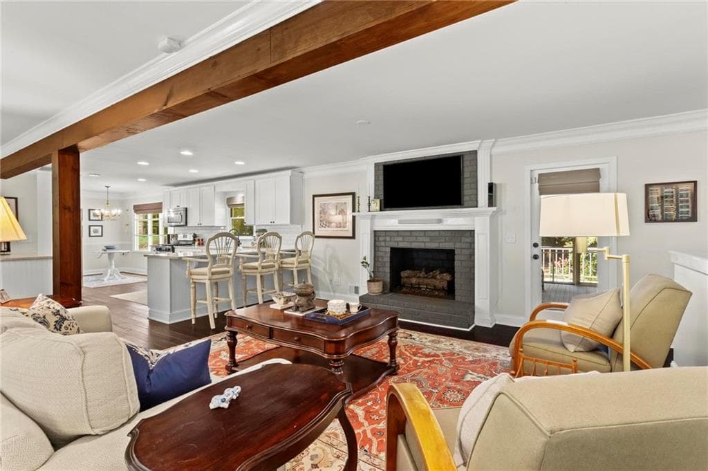 4 bedroom, 3 bathroom, 2,838 sq ft single family residence for sale at 4941 Bedell Road, Roswell, GA 30075 — photo 8