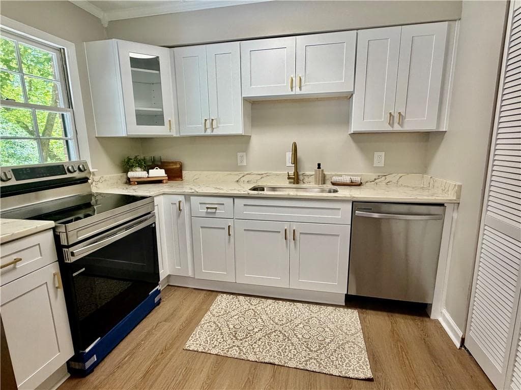 3 bedroom, 2 bathroom, 1,216 sq ft condominium for sale at 6700 Roswell Road 11D, Atlanta, GA 30328 — photo 10