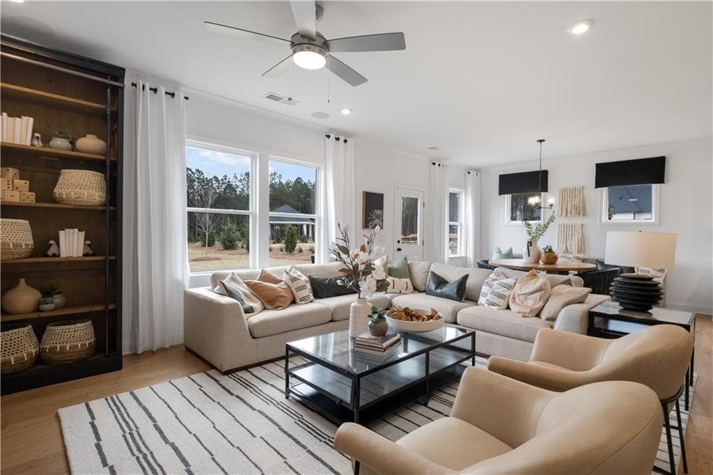 5 bedroom, 3 bathroom, 2,956 sq ft single family residence for sale at 6090 Marigold Way, Atlanta, GA 30349 — photo 4