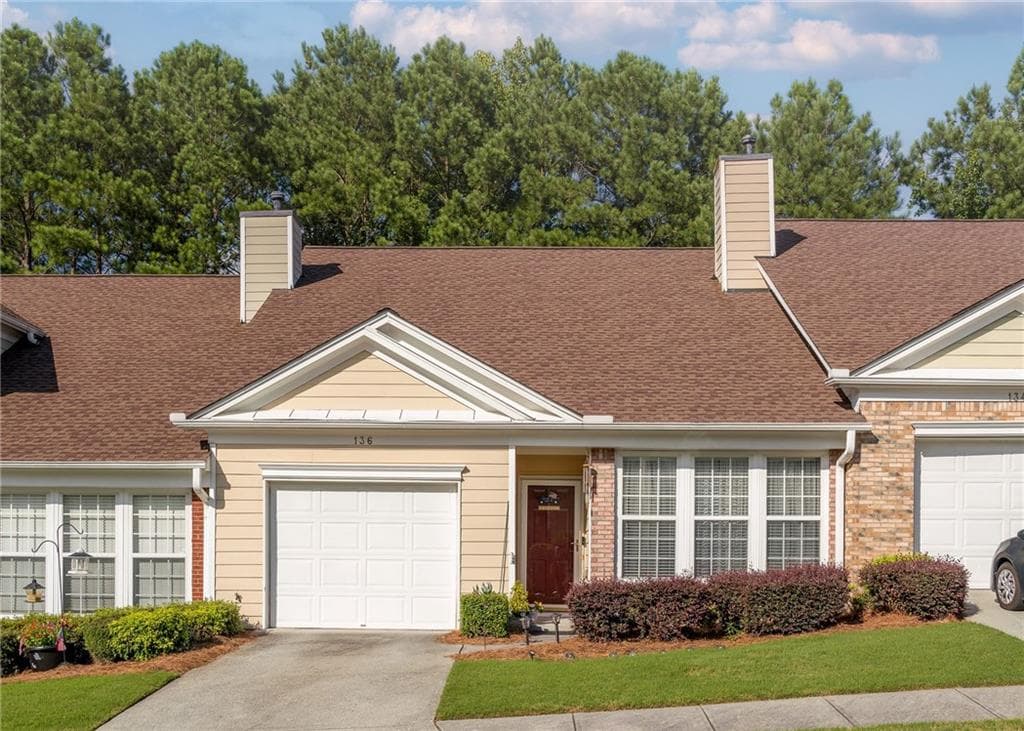 2 bedroom, 2 bathroom, 1,354 sq ft townhouse for sale at 136 Camry Lane, Grayson, GA 30017