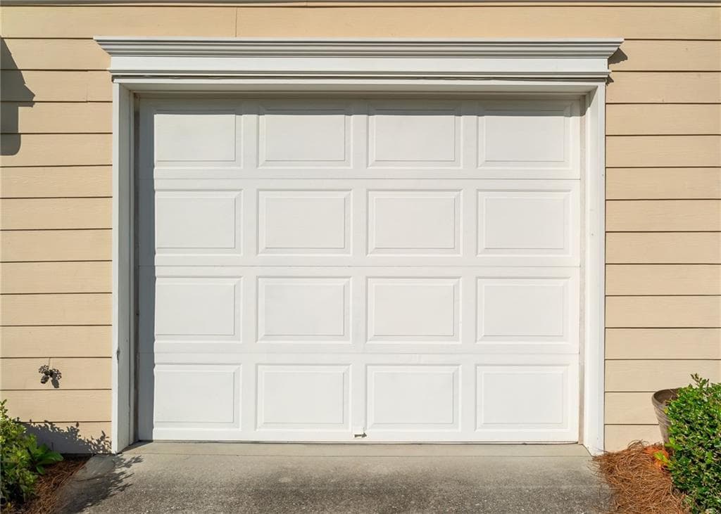 2 bedroom, 2 bathroom, 1,354 sq ft townhouse for sale at 136 Camry Lane, Grayson, GA 30017 — photo 5