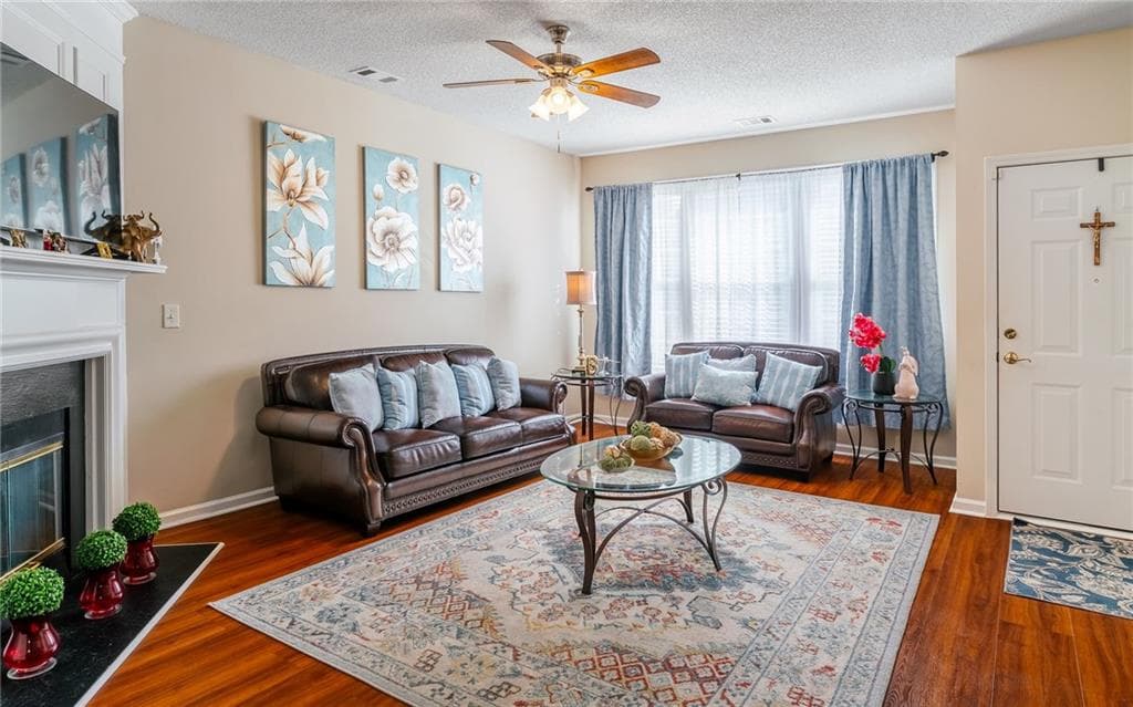 2 bedroom, 2 bathroom, 1,354 sq ft townhouse for sale at 136 Camry Lane, Grayson, GA 30017 — photo 10
