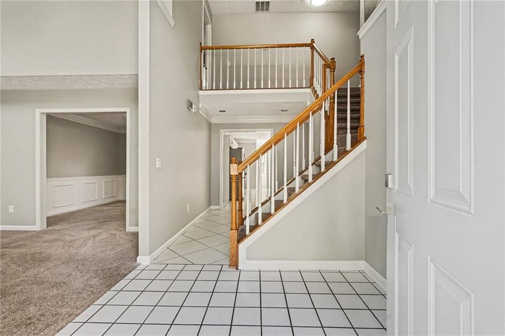 3 bedroom, 3 bathroom, 2,111 sq ft single family residence for sale at 3155 Haverhill Rowe, Lawrenceville, GA 30044 — photo 3