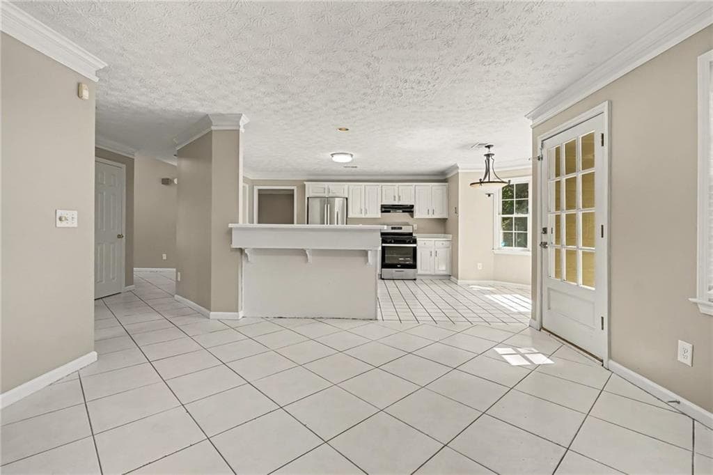 3 bedroom, 3 bathroom, 2,111 sq ft single family residence for sale at 3155 Haverhill Rowe, Lawrenceville, GA 30044 — photo 6