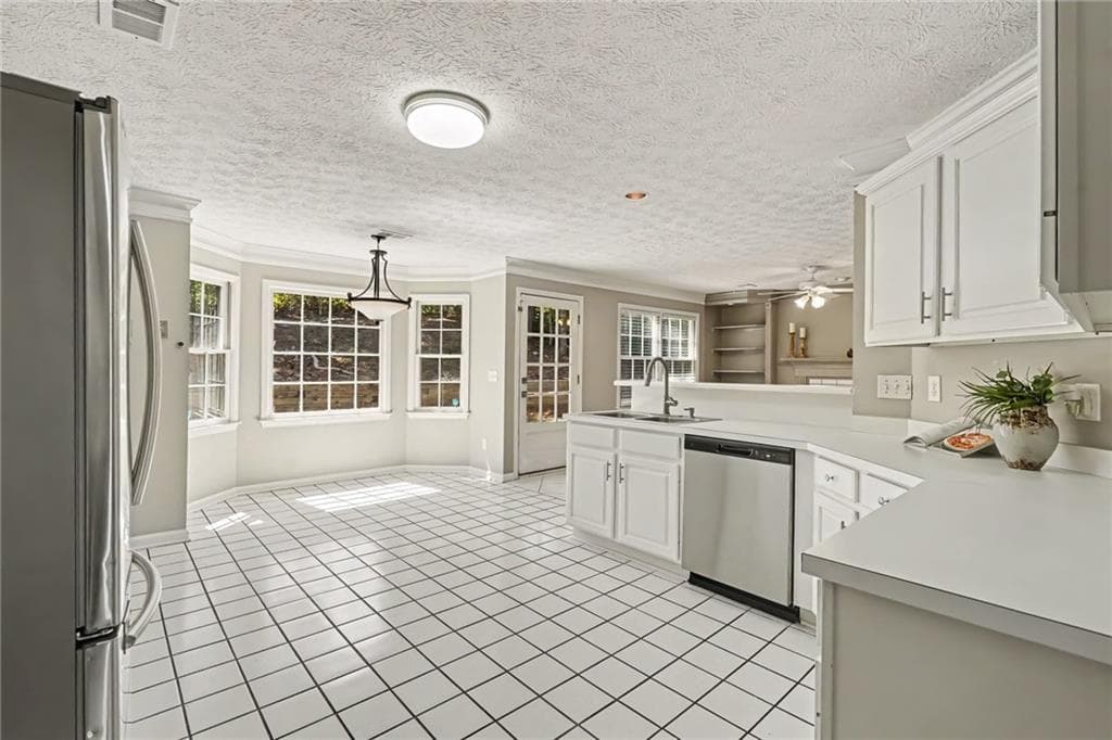 3 bedroom, 3 bathroom, 2,111 sq ft single family residence for sale at 3155 Haverhill Rowe, Lawrenceville, GA 30044 — photo 8