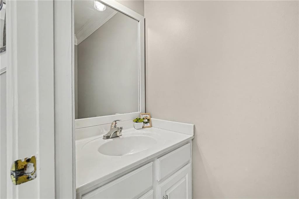 3 bedroom, 3 bathroom, 2,111 sq ft single family residence for sale at 3155 Haverhill Rowe, Lawrenceville, GA 30044 — photo 10