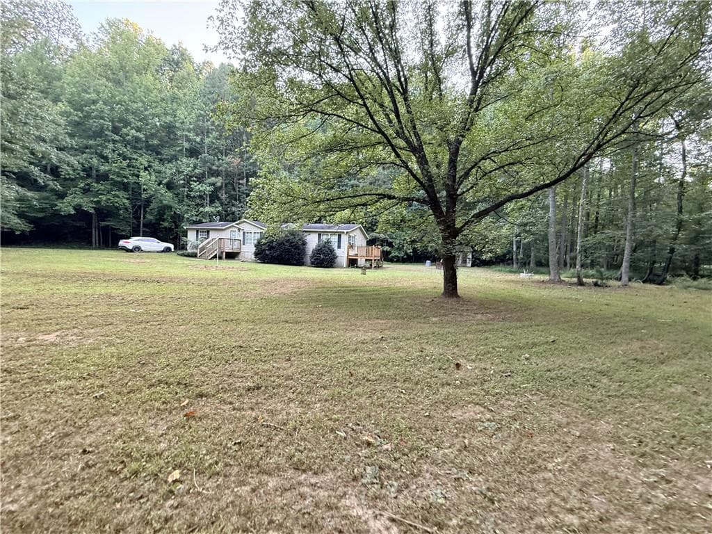 3 bedroom, 2 bathroom, 1,560 sq ft single family residence under contract at 953 Nugget Lane, Ellijay, GA 30540 — photo 2