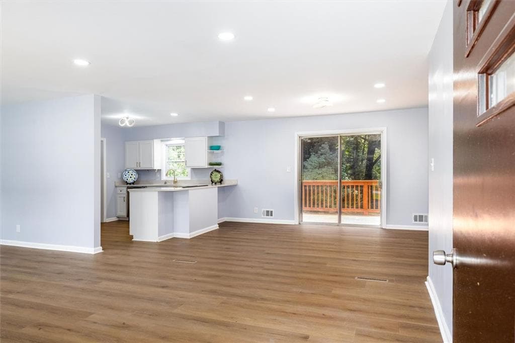 3 bedroom, 2 bathroom, 1,455 sq ft single family residence for sale at 3943 Oberlin Court, Tucker, GA 30084 — photo 8