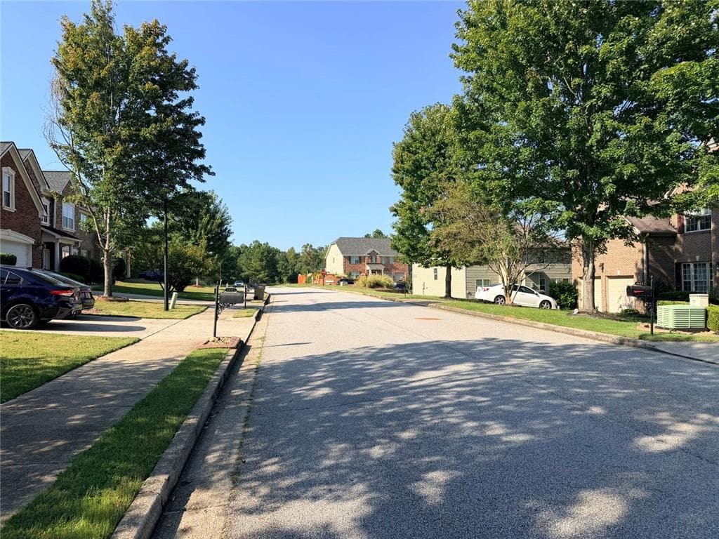 3 bedroom, 3 bathroom, 8,681 sq ft single family residence for sale at 3021 BONITA SPRINGS Court, Douglasville, GA 30135 — photo 3