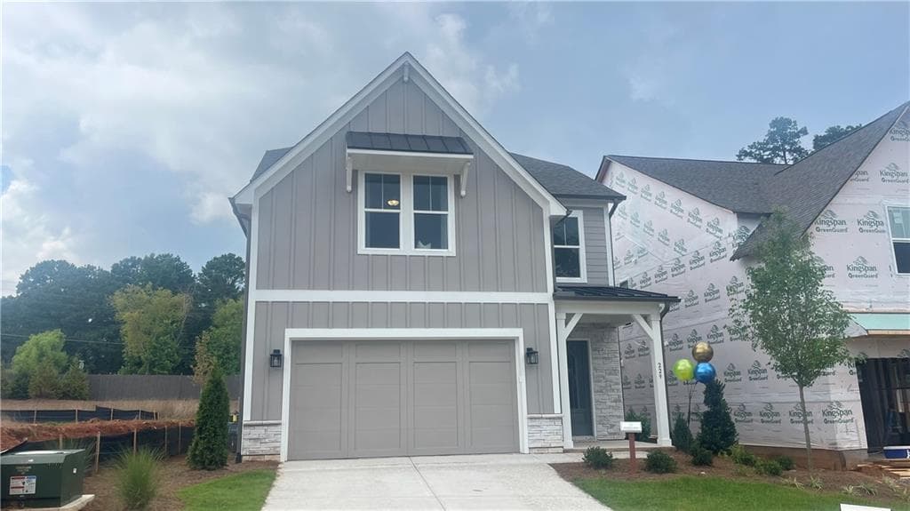 4 bedroom, 4 bathroom, 3,196 sq ft single family residence for sale at 401 Edgewater Chase, Canton, GA 30115