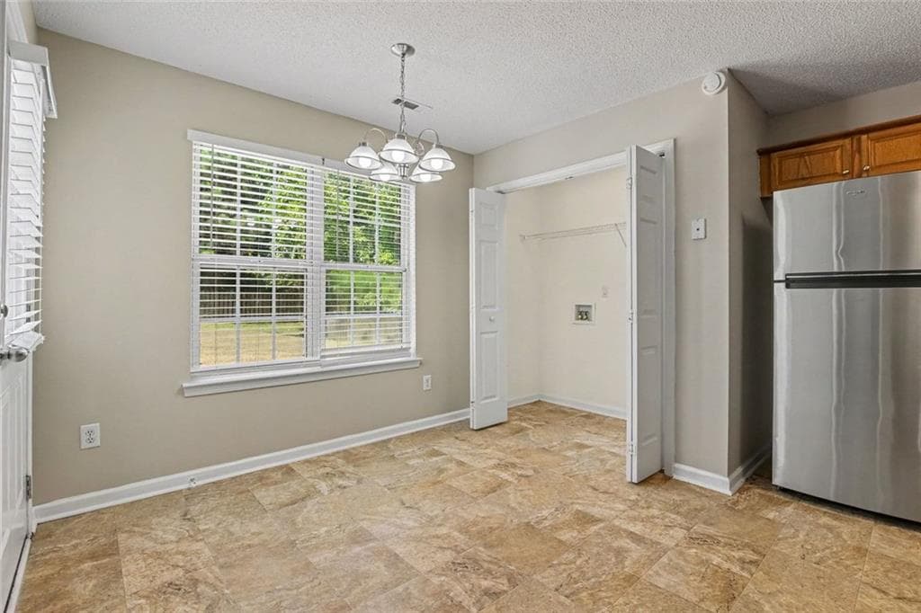 3 bedroom, 2 bathroom, 1,665 sq ft single family residence for sale at 110 McIntosh Estates Drive, Sharpsburg, GA 30277 — photo 6