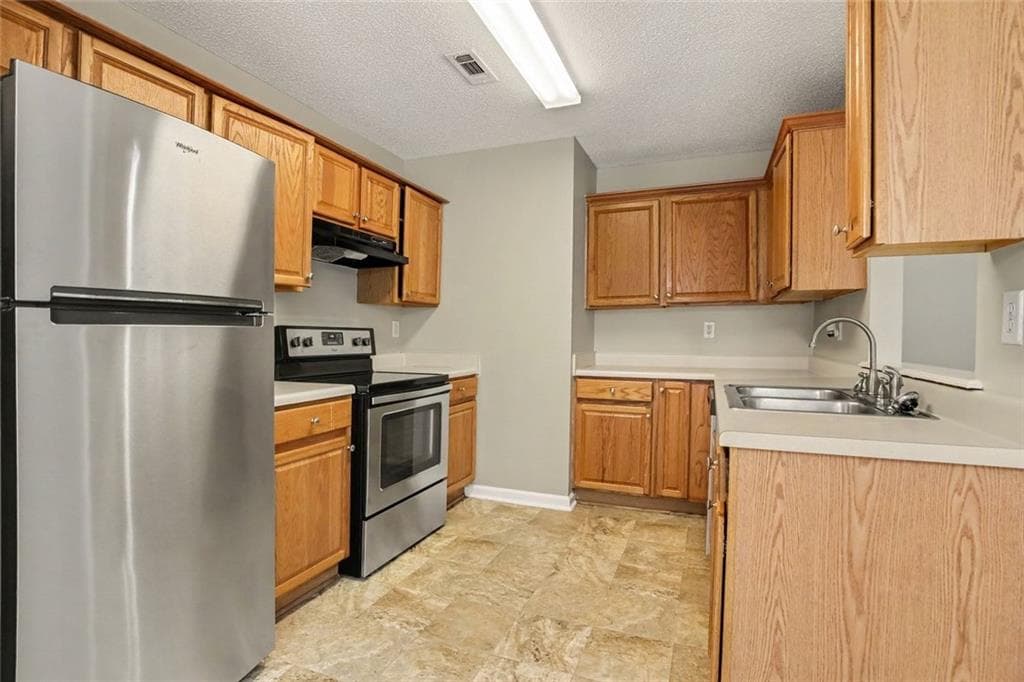 3 bedroom, 2 bathroom, 1,665 sq ft single family residence for sale at 110 McIntosh Estates Drive, Sharpsburg, GA 30277 — photo 9