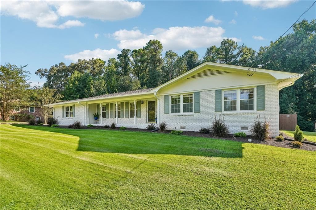 3 bedroom, 2 bathroom, 1,872 sq ft single family residence under contract at 1075 Wesley Park Drive, Marietta, GA 30064 — photo 2