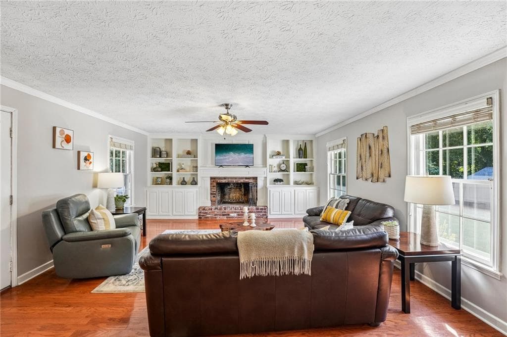 3 bedroom, 2 bathroom, 1,872 sq ft single family residence under contract at 1075 Wesley Park Drive, Marietta, GA 30064 — photo 4