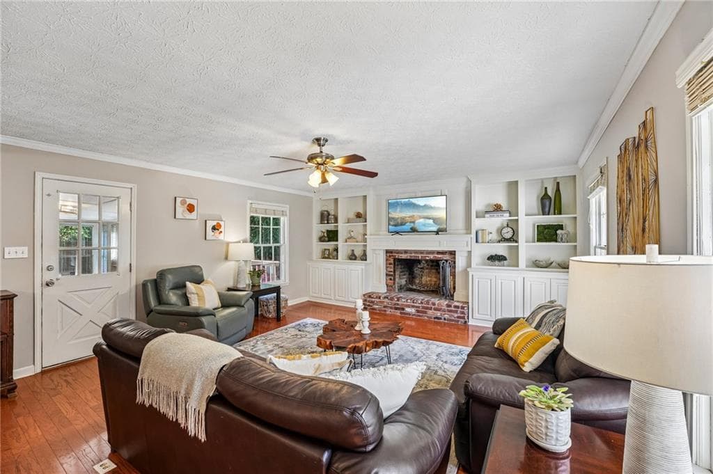 3 bedroom, 2 bathroom, 1,872 sq ft single family residence under contract at 1075 Wesley Park Drive, Marietta, GA 30064 — photo 5