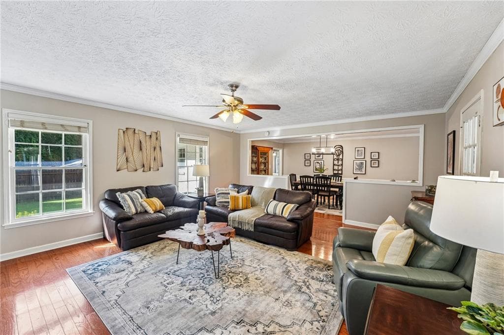 3 bedroom, 2 bathroom, 1,872 sq ft single family residence under contract at 1075 Wesley Park Drive, Marietta, GA 30064 — photo 7