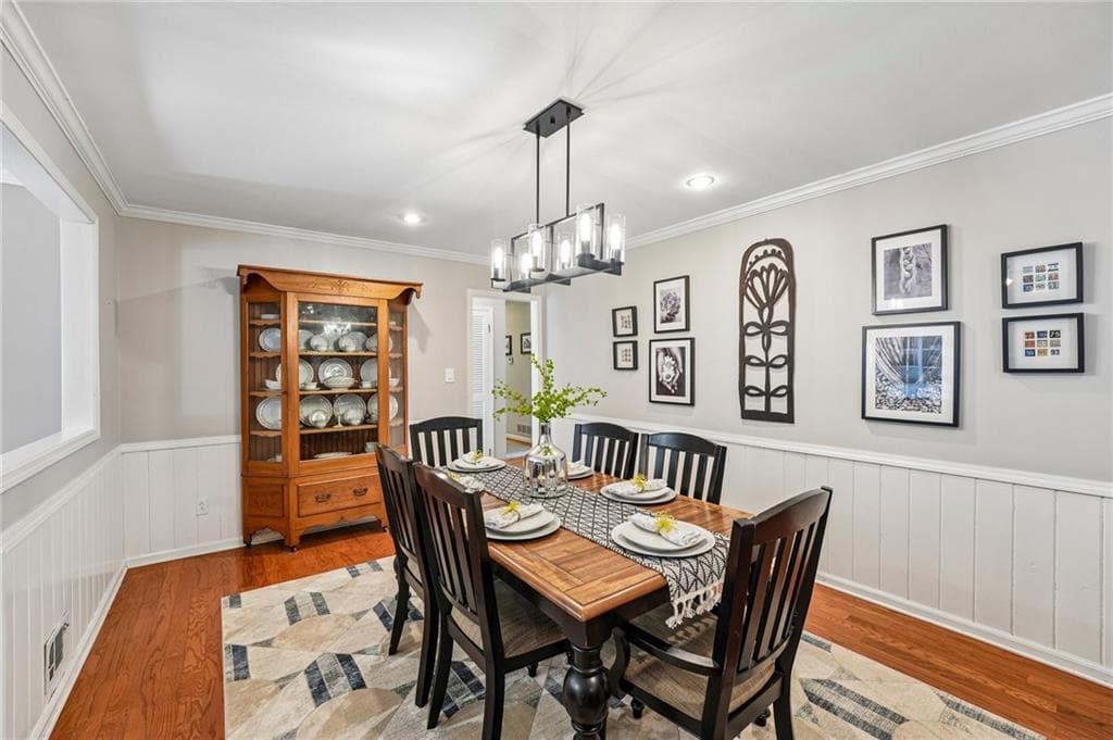 3 bedroom, 2 bathroom, 1,872 sq ft single family residence under contract at 1075 Wesley Park Drive, Marietta, GA 30064 — photo 9