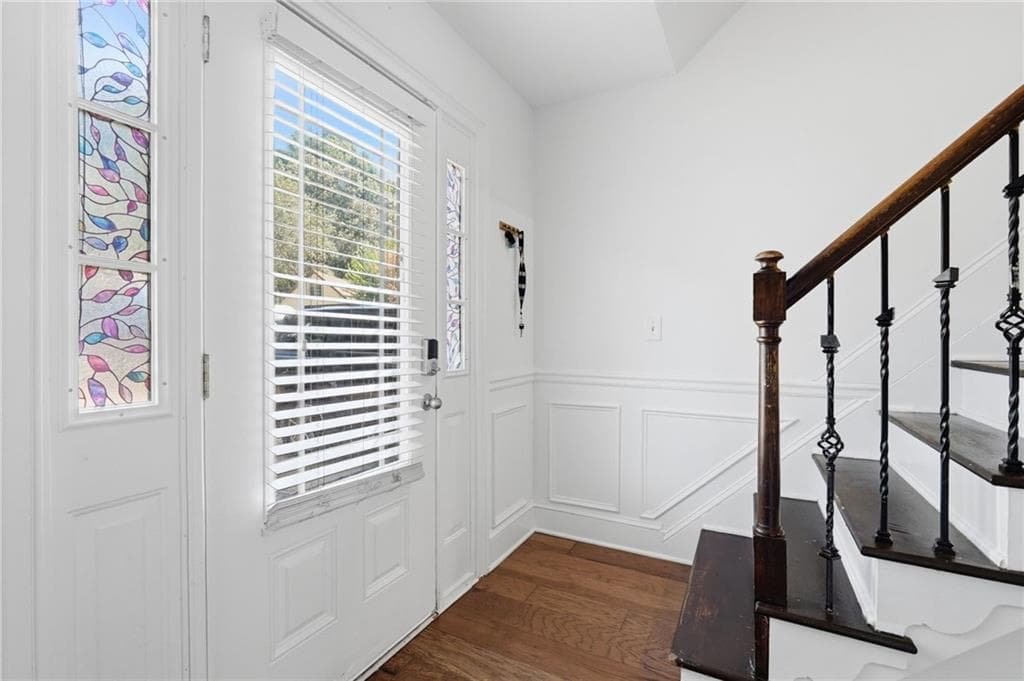 4 bedroom, 3 bathroom, 1,934 sq ft single family residence for sale at 562 Black Creek Drive, Lawrenceville, GA 30044 — photo 4