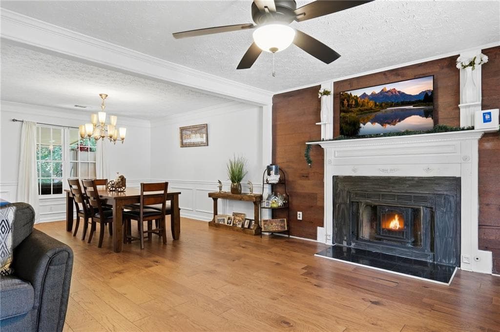 4 bedroom, 3 bathroom, 1,934 sq ft single family residence for sale at 562 Black Creek Drive, Lawrenceville, GA 30044 — photo 5