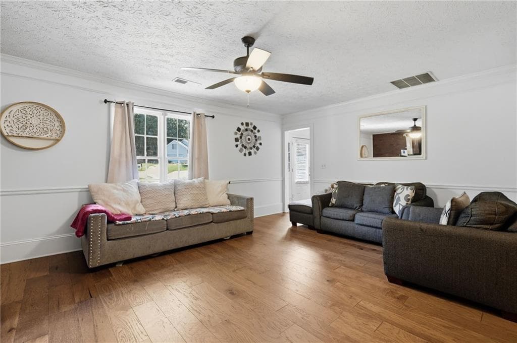 4 bedroom, 3 bathroom, 1,934 sq ft single family residence for sale at 562 Black Creek Drive, Lawrenceville, GA 30044 — photo 6