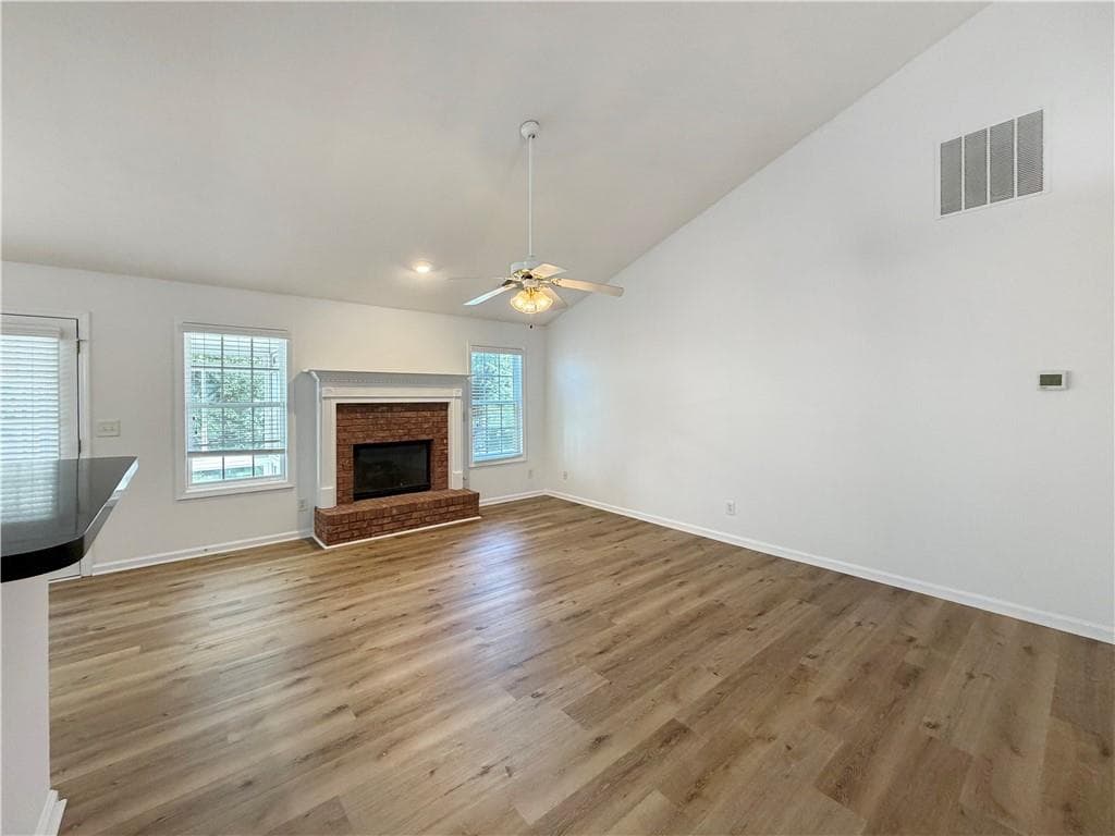 3 bedroom, 2 bathroom, 1,952 sq ft single family residence for rent at 3385 Stoneleigh Run Drive, Buford, GA 30519 for $2,400 a month — photo 4