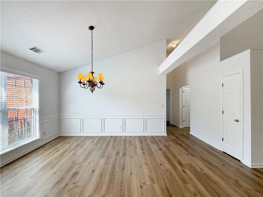 3 bedroom, 2 bathroom, 1,952 sq ft single family residence for rent at 3385 Stoneleigh Run Drive, Buford, GA 30519 for $2,400 a month — photo 5