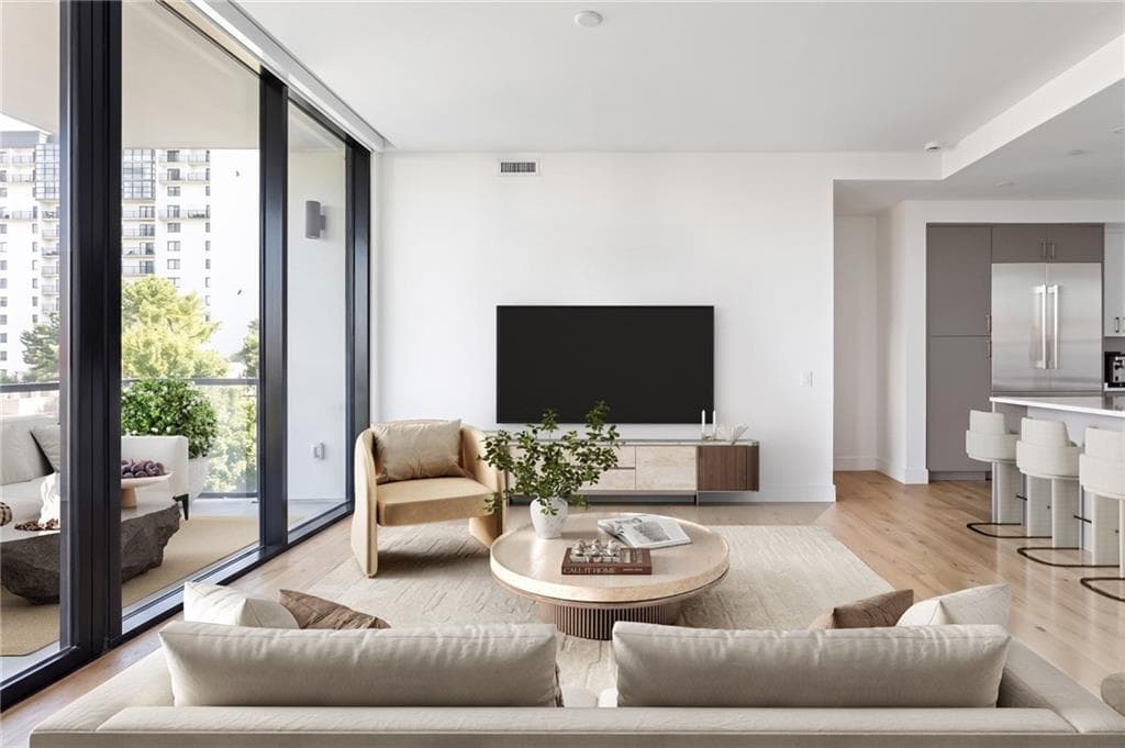 2 bedroom, 3 bathroom, 1,474 sq ft condominium for sale at 2425 Peachtree Road 612, Atlanta, GA 30305 — photo 5