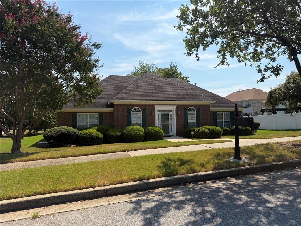 3 bedroom, 2 bathroom, 1,924 sq ft single family residence for rent at 1244 Saxony Drive, Conyers, GA 30013 for $2,250 a month