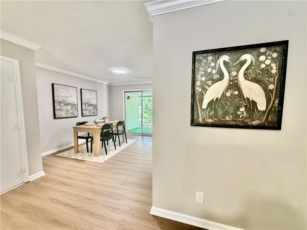3 bedroom, 2 bathroom, 1,216 sq ft condominium for rent at 6700 Roswell Road 11D, Atlanta, GA 30328 for $2,500 a month — photo 6
