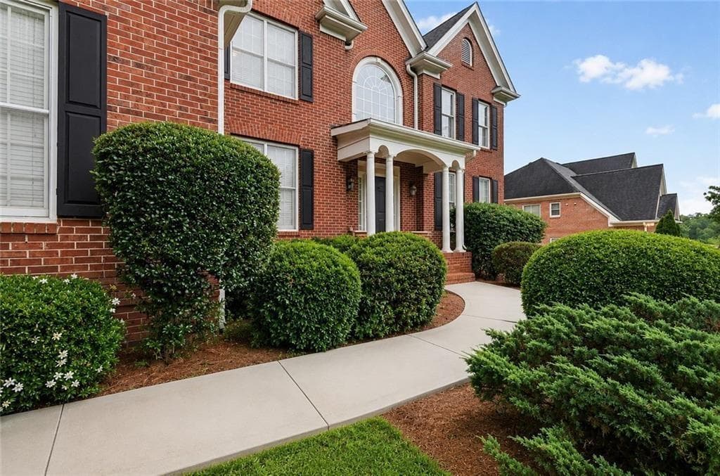 6 bedroom, 5 bathroom, 5,535 sq ft single family residence for sale at 771 Bentgrass Court, Dacula, GA 30019 — photo 6