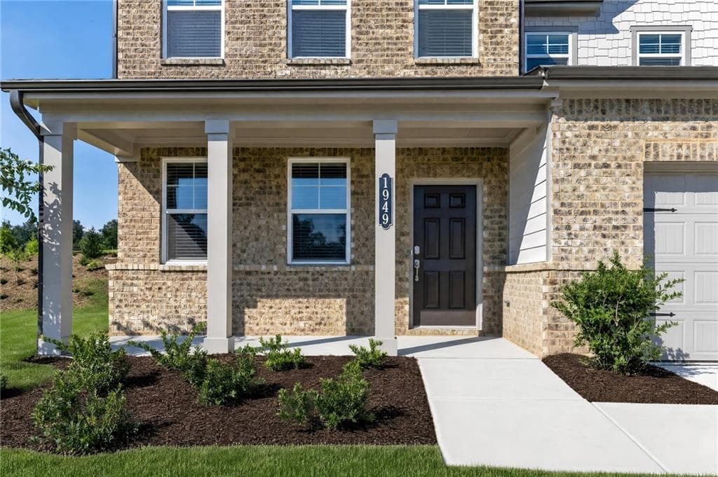 5 bedroom, 5 bathroom, 2,821 sq ft single family residence for sale at 1949 Enota Drive, Bethlehem, GA 30620 — photo 3