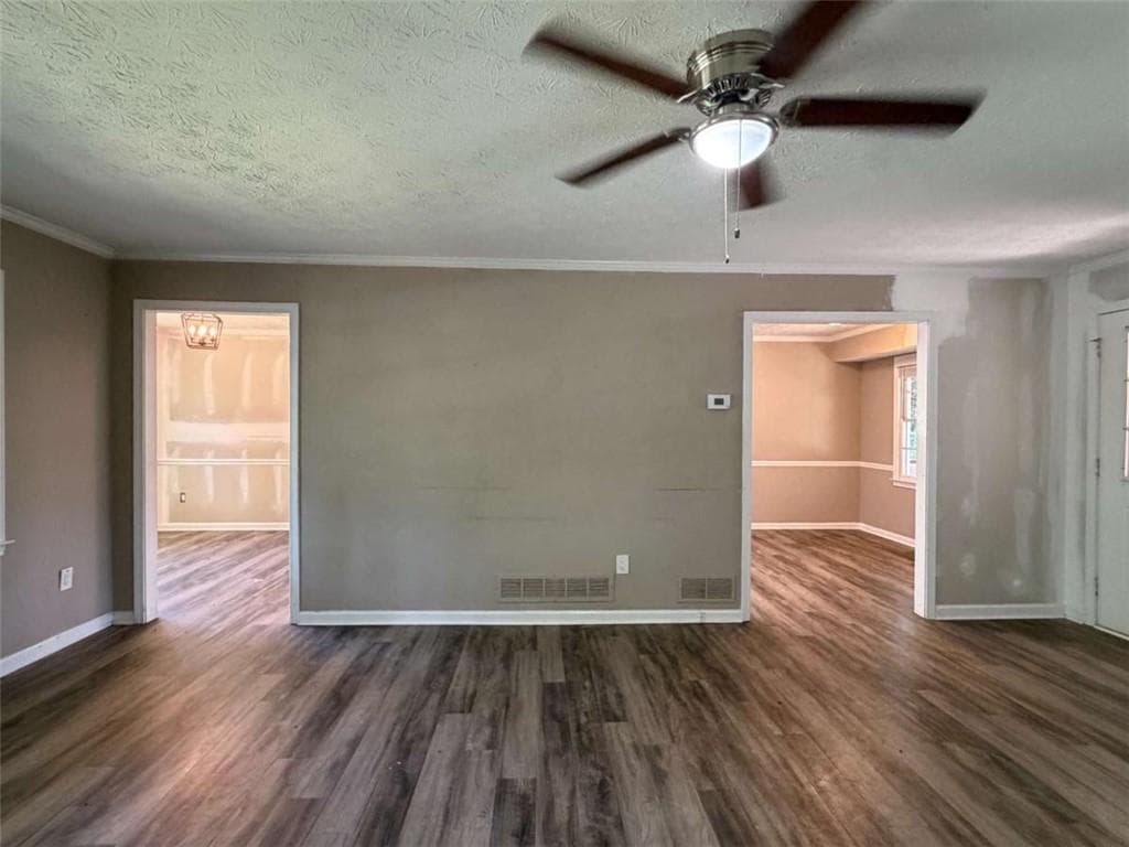 4 bedroom, 2 bathroom, 2,059 sq ft single family residence under contract at 35 Brookside Drive, Villa Rica, GA 30180 — photo 5