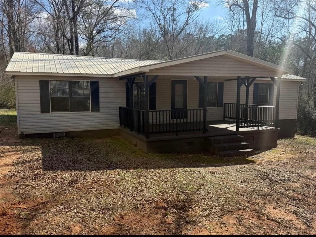 4 bedroom, 2 bathroom, 1,440 sq ft single family residence for sale at 194 Baker Road, Macon, GA 31211