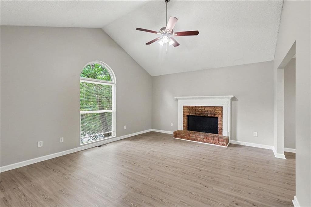 3 bedroom, 2 bathroom, 1,680 sq ft single family residence under contract at 1476 Chaseway Circle, Powder Springs, GA 30127 — photo 4