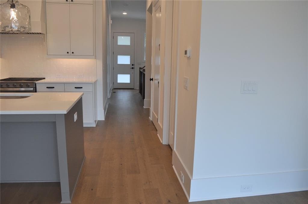3 bedroom, 5 bathroom, 2,660 sq ft townhouse for sale at 241 White Street, Marietta, GA 30060 — photo 6