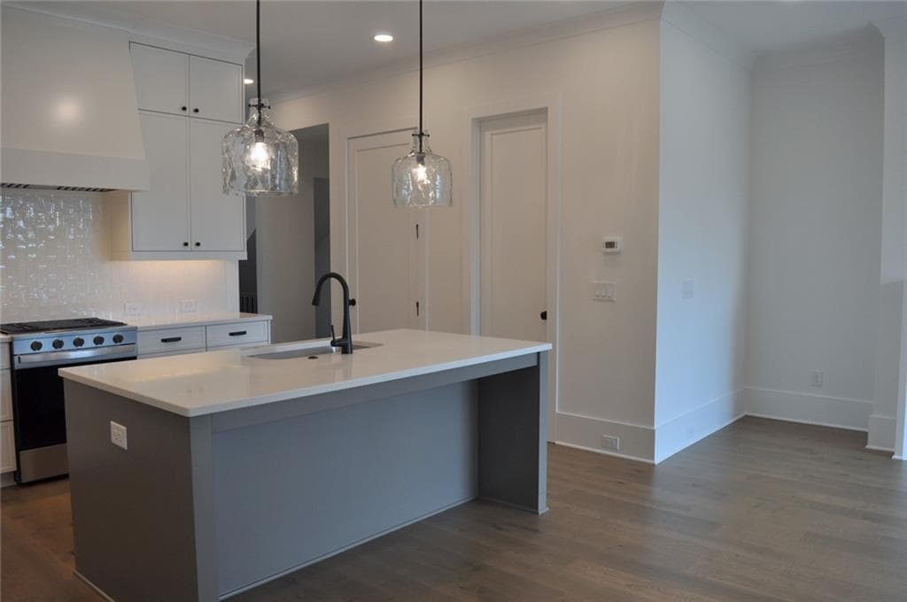 3 bedroom, 5 bathroom, 2,660 sq ft townhouse for sale at 241 White Street, Marietta, GA 30060 — photo 8