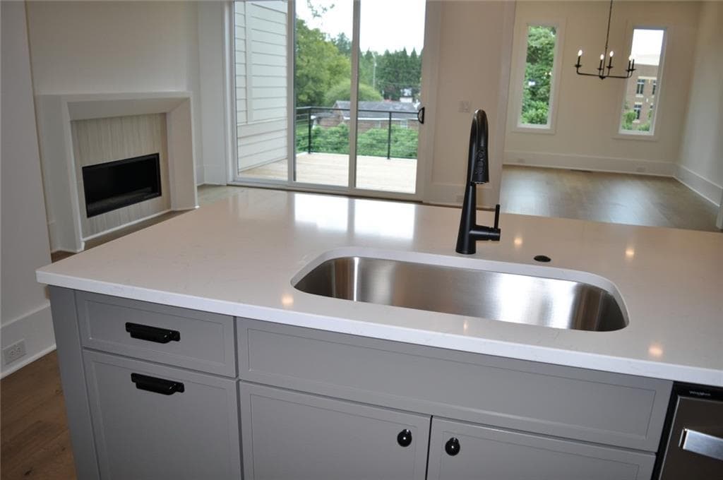 3 bedroom, 5 bathroom, 2,660 sq ft townhouse for sale at 241 White Street, Marietta, GA 30060 — photo 10