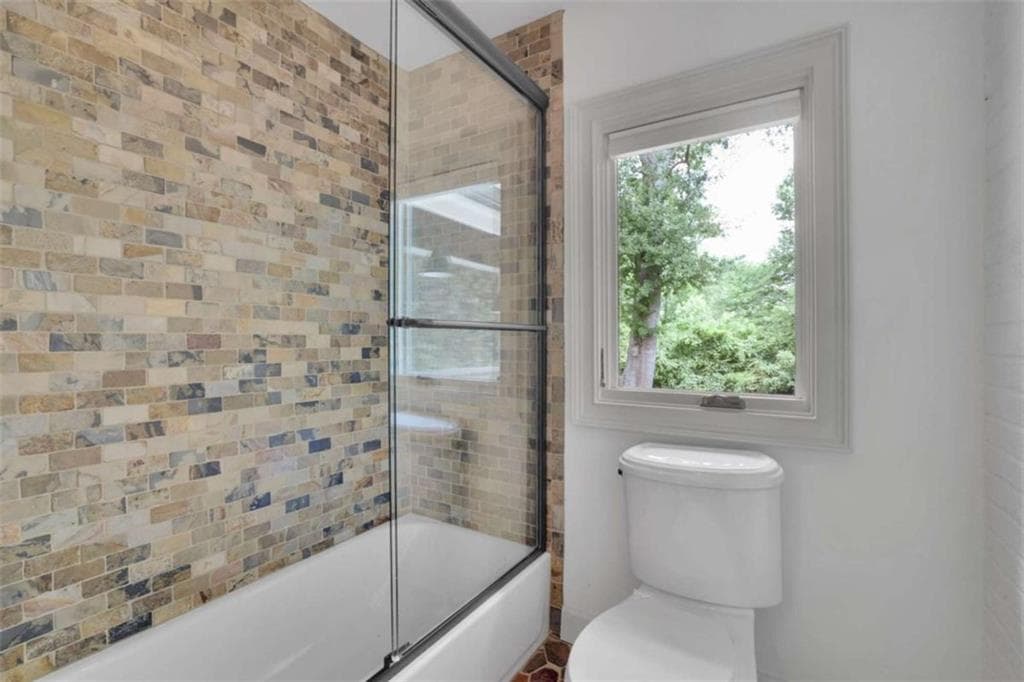 4 bedroom, 4 bathroom, 2,700 sq ft single family residence under contract at 14240 Birmingham Highway, Milton, GA 30004 — photo 6
