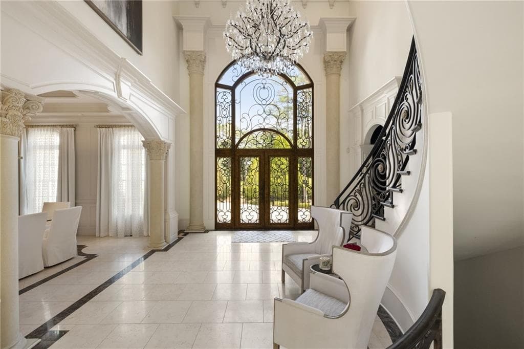7 bedroom, 10 bathroom, 11,013 sq ft single family residence for sale at 4870 Northside Drive, Sandy Springs, GA 30327 — photo 4
