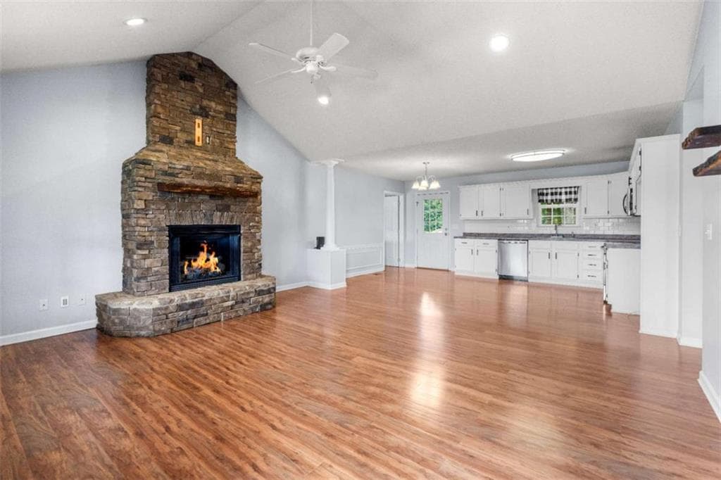 3 bedroom, 2 bathroom, 1,328 sq ft single family residence for sale at 151 Calland Drive, Summerville, GA 30747 — photo 9