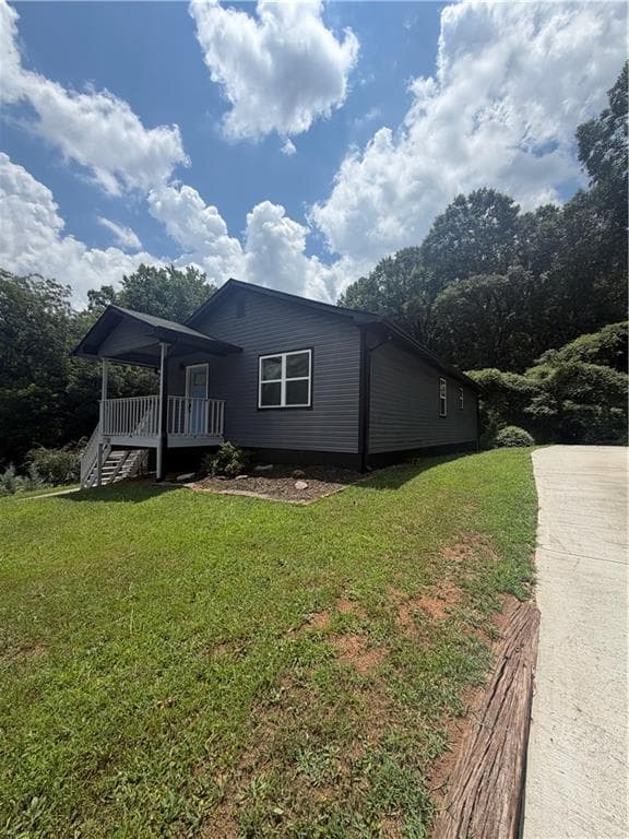 3 bedroom, 2 bathroom, 960 sq ft single family residence for rent at 1700 North Avenue, Atlanta, GA 30318 for $1,900 a month — photo 3