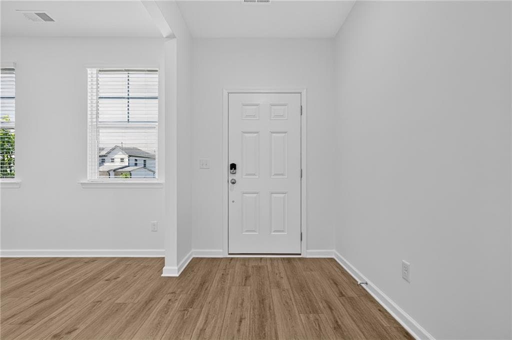 5 bedroom, 5 bathroom, 2,821 sq ft single family residence for sale at 3458 Chota Lane, Bethlehem, GA 30620 — photo 2
