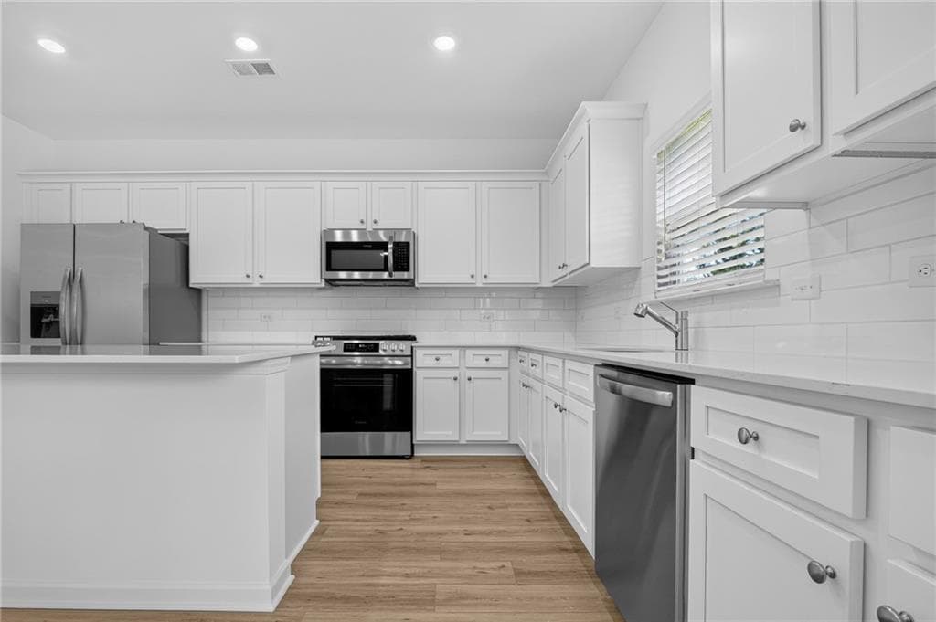 5 bedroom, 5 bathroom, 2,821 sq ft single family residence for sale at 3458 Chota Lane, Bethlehem, GA 30620 — photo 4