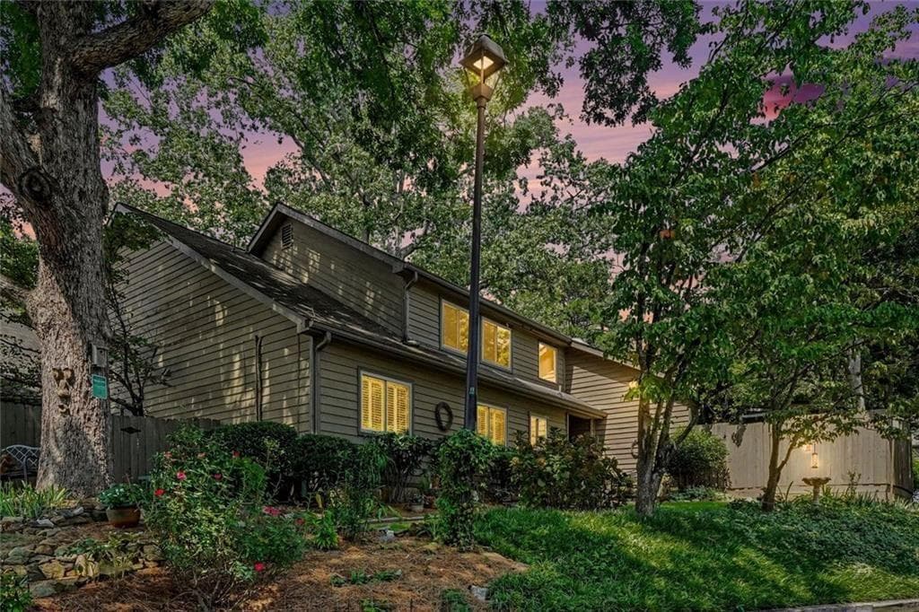 3 bedroom, 3 bathroom, 2,751 sq ft condominium for sale at 4173 D'Youville Trace, Brookhaven, GA 30341 — photo 2