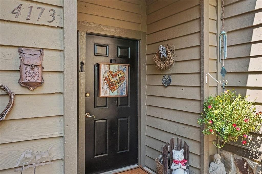 3 bedroom, 3 bathroom, 2,751 sq ft condominium for sale at 4173 D'Youville Trace, Brookhaven, GA 30341 — photo 7