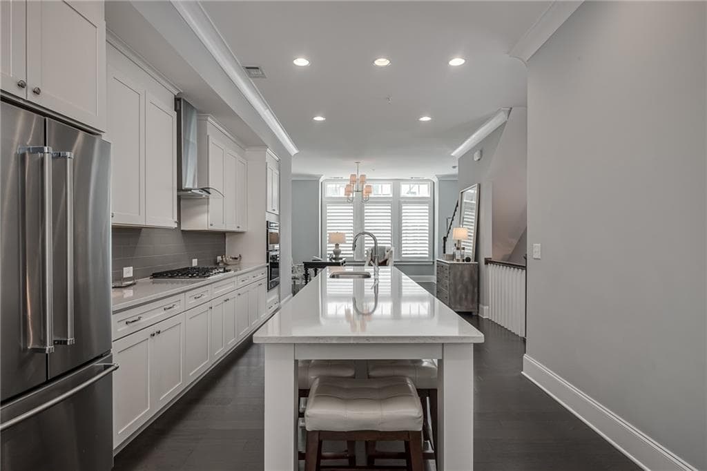 3 bedroom, 4 bathroom, 2,604 sq ft townhouse for sale at 6719 Encore Boulevard, Sandy Springs, GA 30328 — photo 3