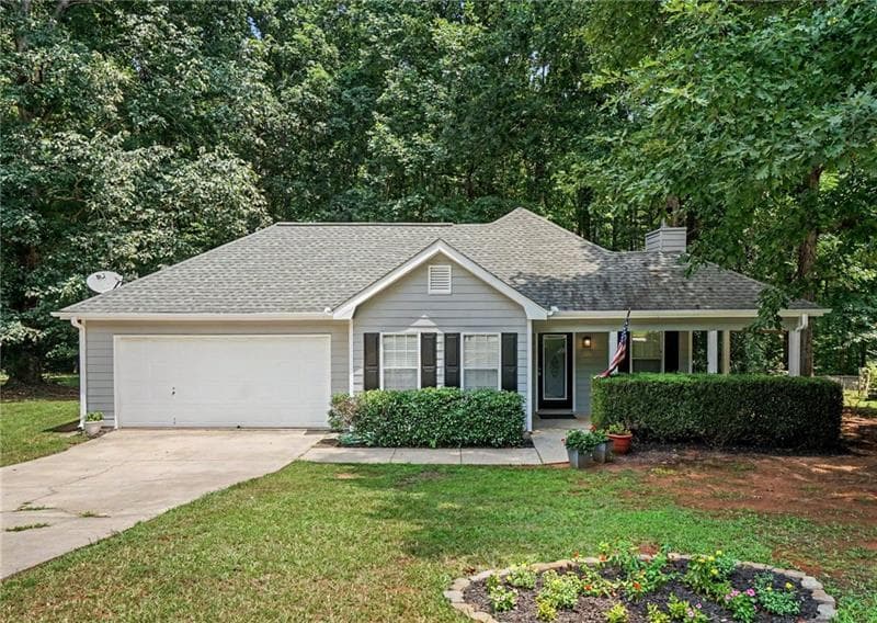 3 bedroom, 2 bathroom, 1,492 sq ft single family residence for sale at 50 Mountainside Lane, Covington, GA 30016