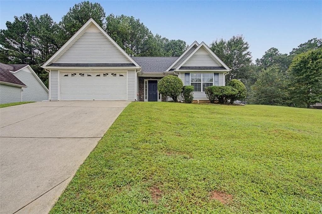 3 bedroom, 2 bathroom, 1,359 sq ft single family residence for sale at 211 W Bridge Drive, Dallas, GA 30157 — photo 2