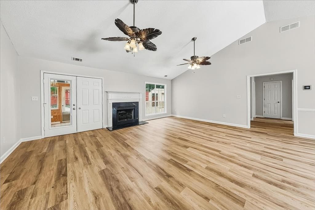 3 bedroom, 4 bathroom, 1,734 sq ft single family residence under contract at 132 Edwards Way, Stockbridge, GA 30281 — photo 3