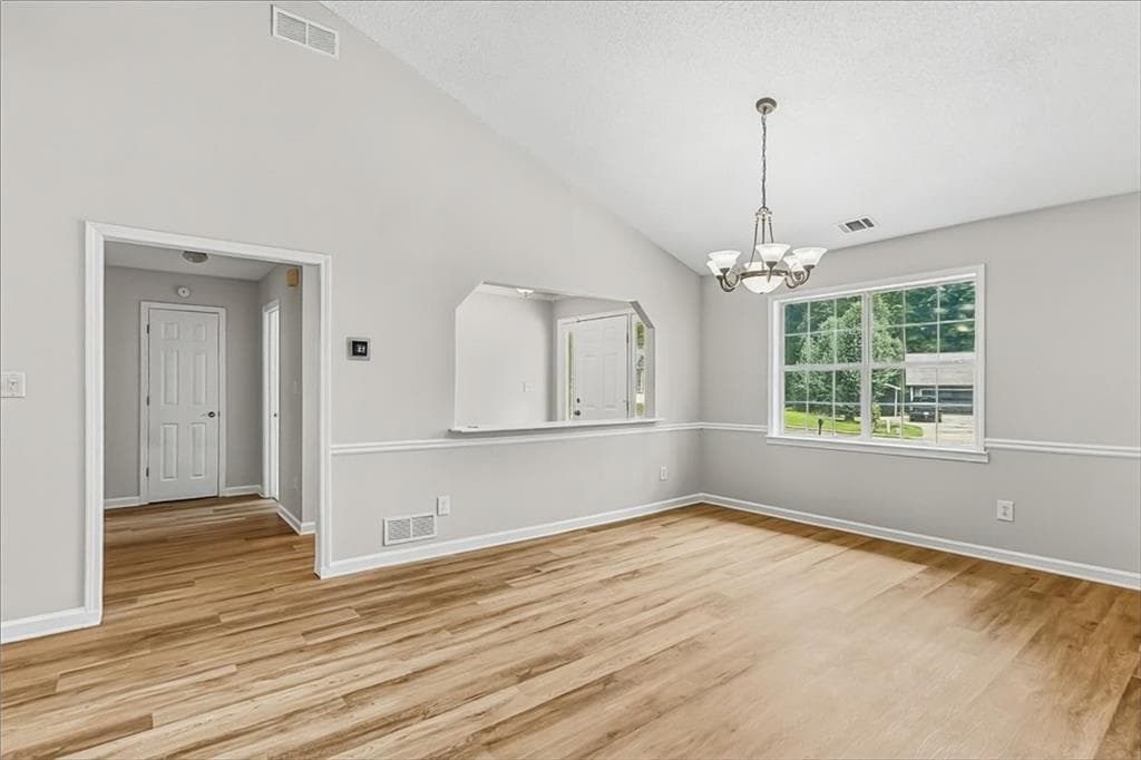 3 bedroom, 4 bathroom, 1,734 sq ft single family residence under contract at 132 Edwards Way, Stockbridge, GA 30281 — photo 8